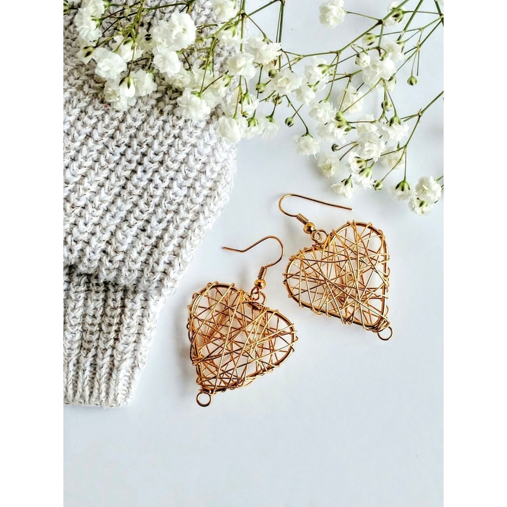 NWOT Heart Love Earrings Gold Wire Wrapped